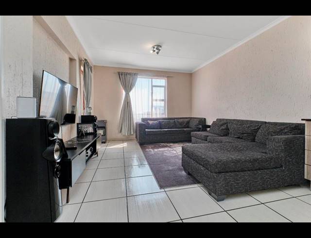 2 BEDROOM APARTMENT FOR SALE IN PAULSHOF